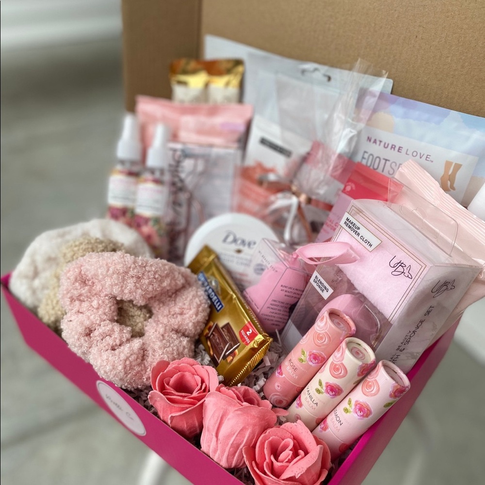 Self care/beauty mystery box - Picture 16 of 16